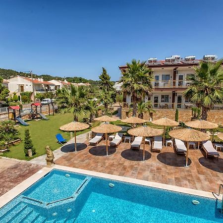 Halkidiki Greek Pride Ηotel And Apartments Skála Foúrkas Eksteriør billede